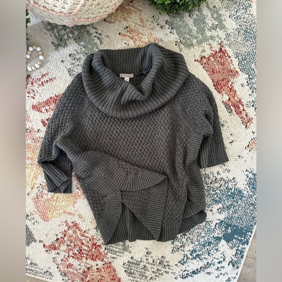 Dress Barn Plus Women’s Gray Cowl Neck Acrylic Knit Sweater Pullover Size 1X - Picture 7 of 11